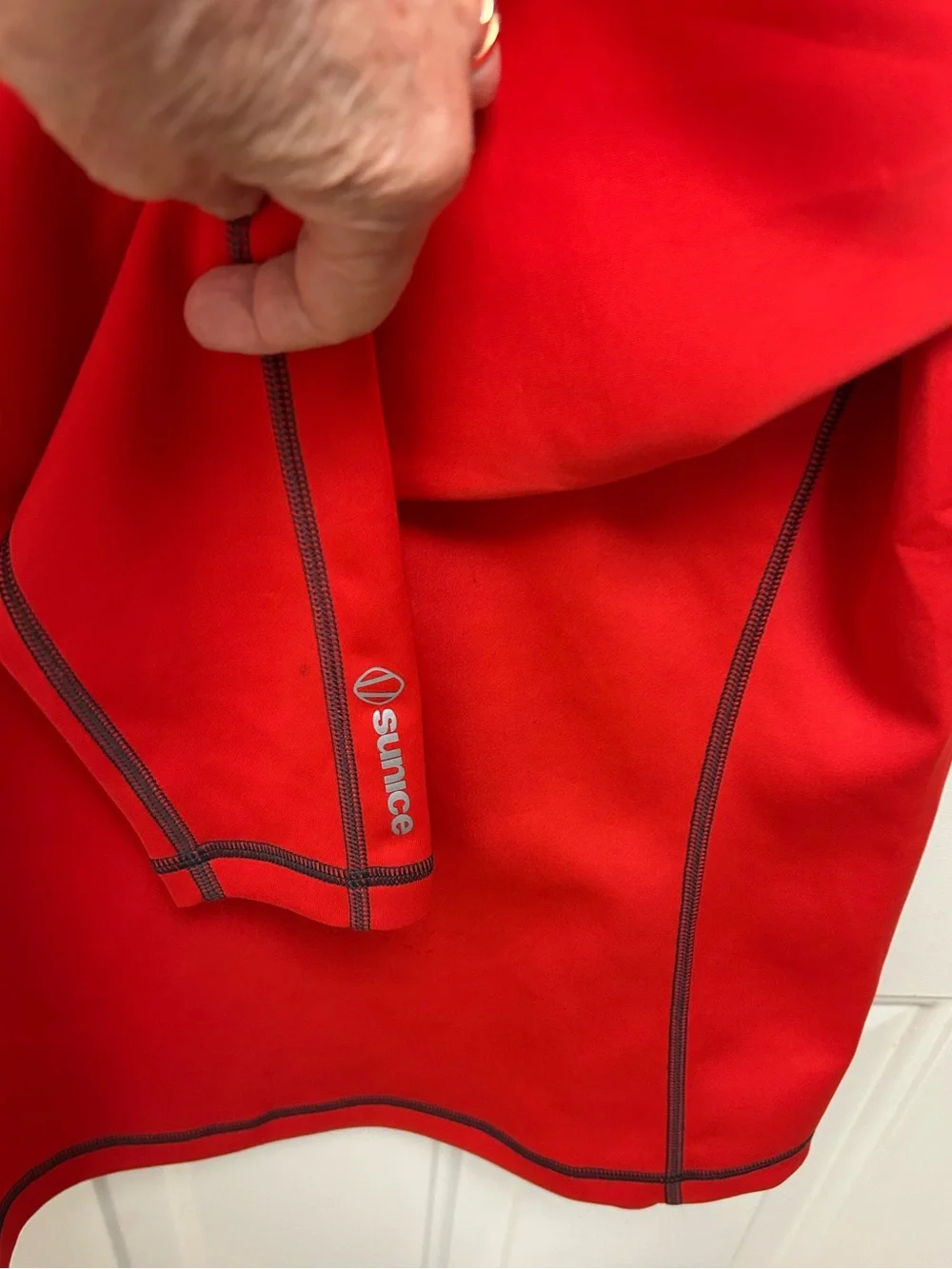 Sunice Red 3/4 Zip-Up Mock Neck Performance Pullover Top
